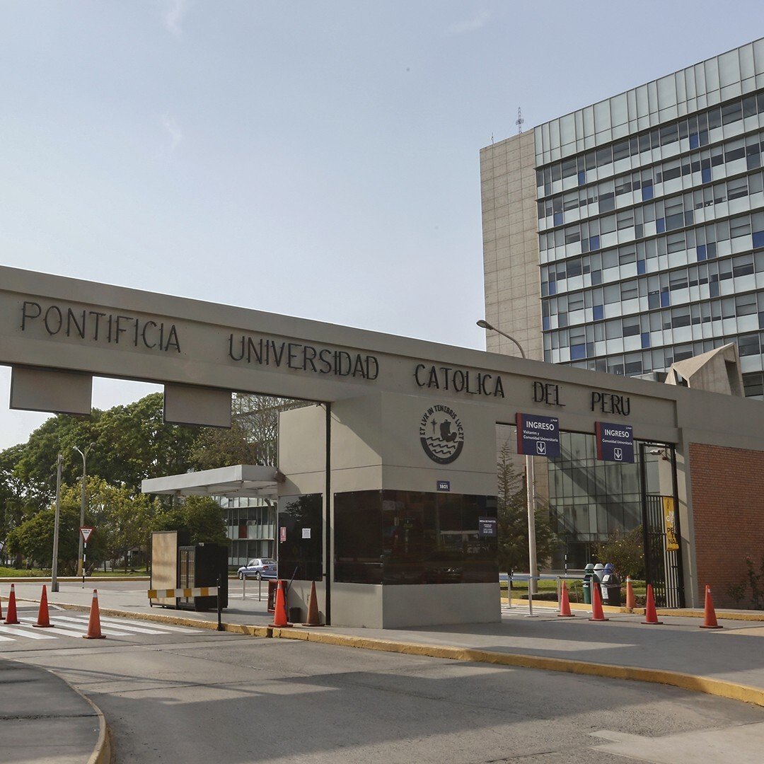 REFUERZO UNIVERSITARIO PUCP
